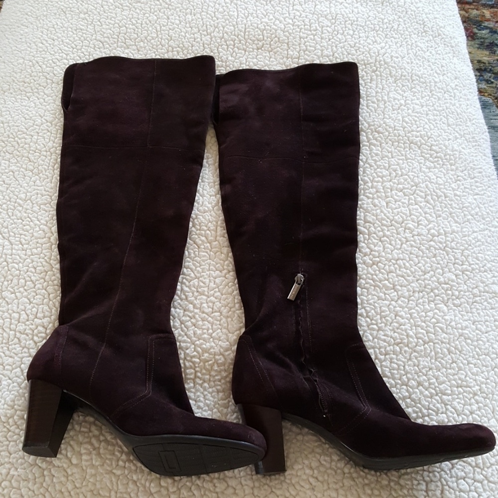 Bandolino brown suede boots